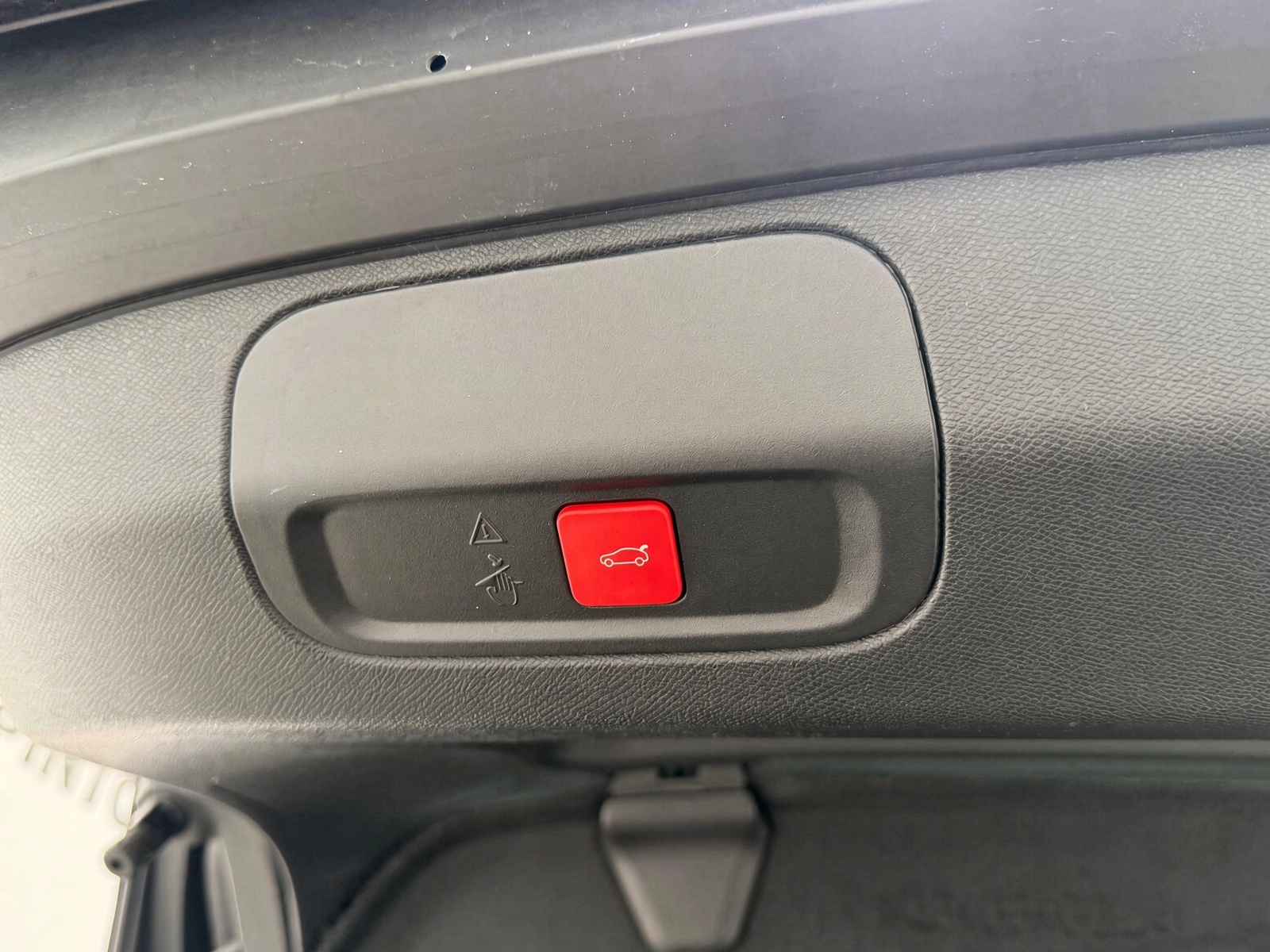 Fotografia 8 do Peugeot 408 1.6 Hybrid